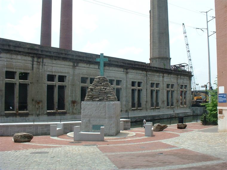 Memorial in Richmond, VA