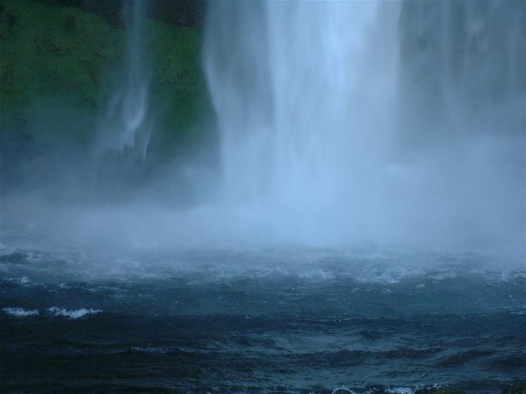 Seljanlandsfoss - close up - 3