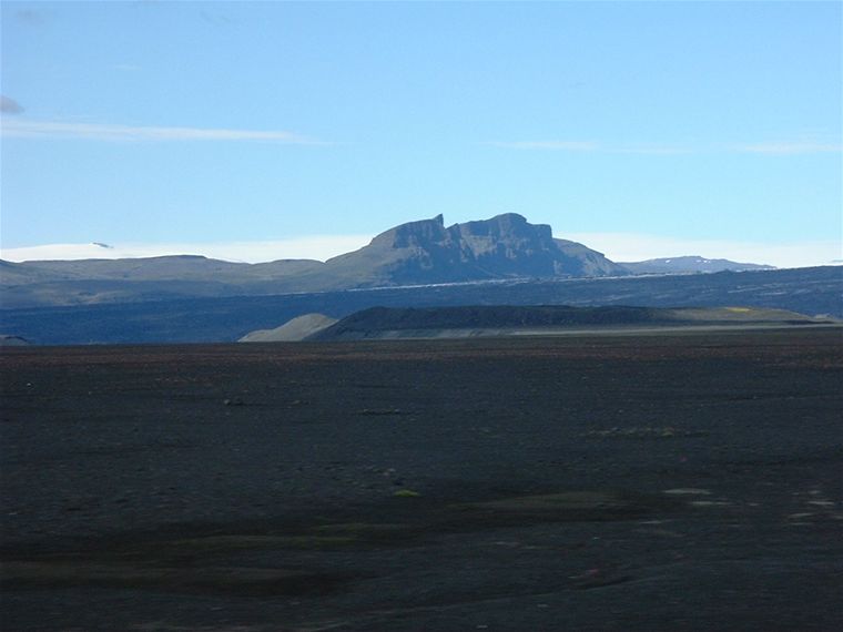 Skei�ar�rj�kull, complete with alien landscape