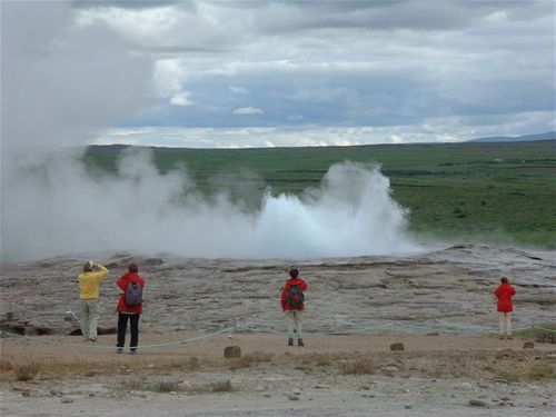 Geysir trying to erupt