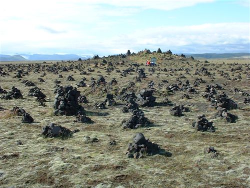 Laufsk�lavar�a - the mound