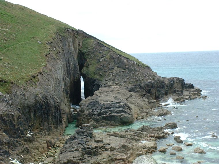 Interesting slice missing out of the cliff